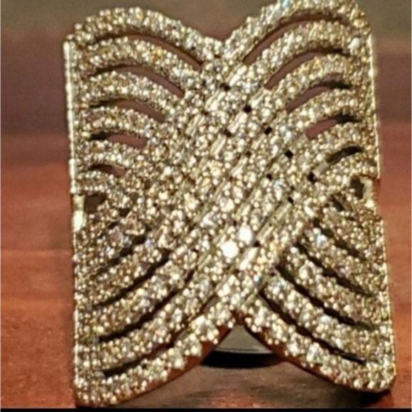 NEW Silver Princess Cut Criss-cross diamond ring. 💍 - Picture 6 of 9